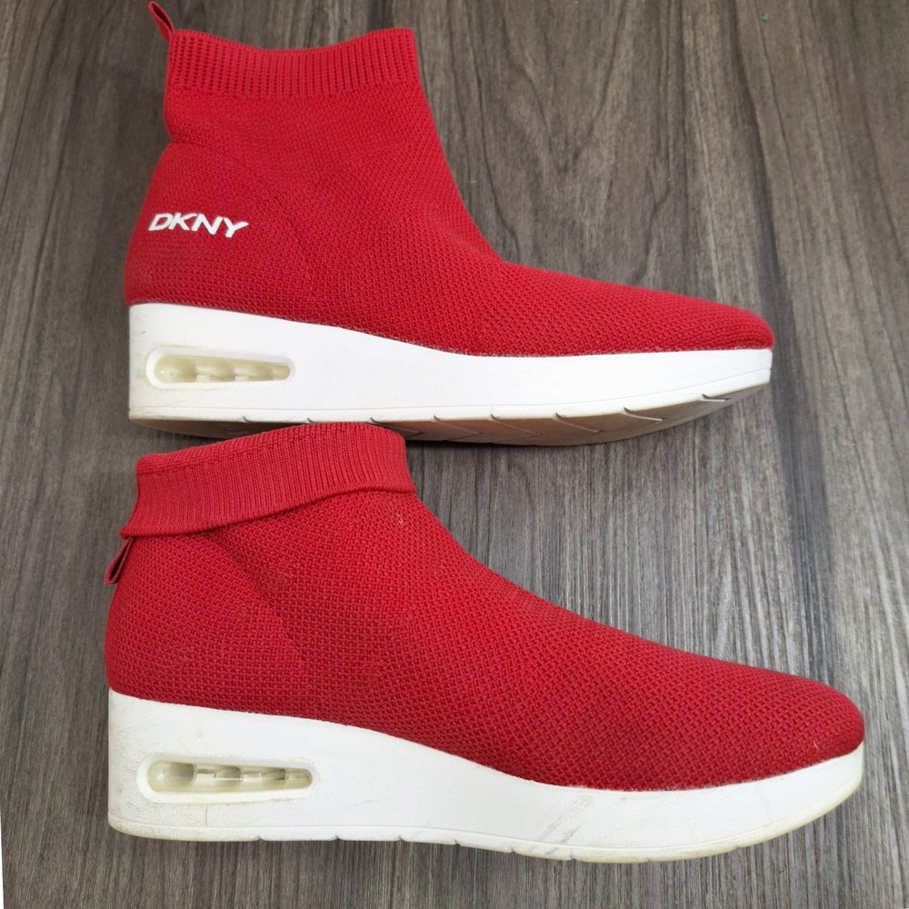DKNY Women's 8M Red Knit High Top Sock Sneakers Platform Cushion Shoes Pull On